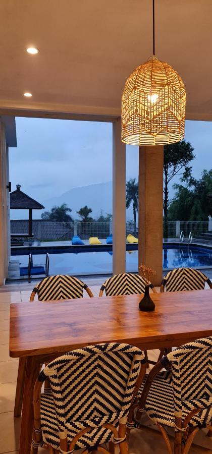 Villa Aurora Cisarua Exterior foto