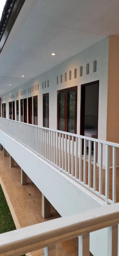 Villa Aurora Cisarua Exterior foto