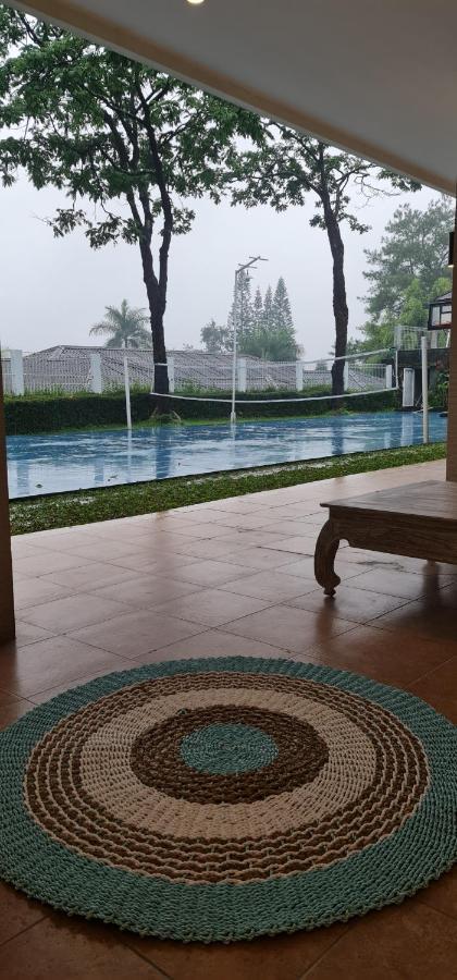 Villa Aurora Cisarua Exterior foto