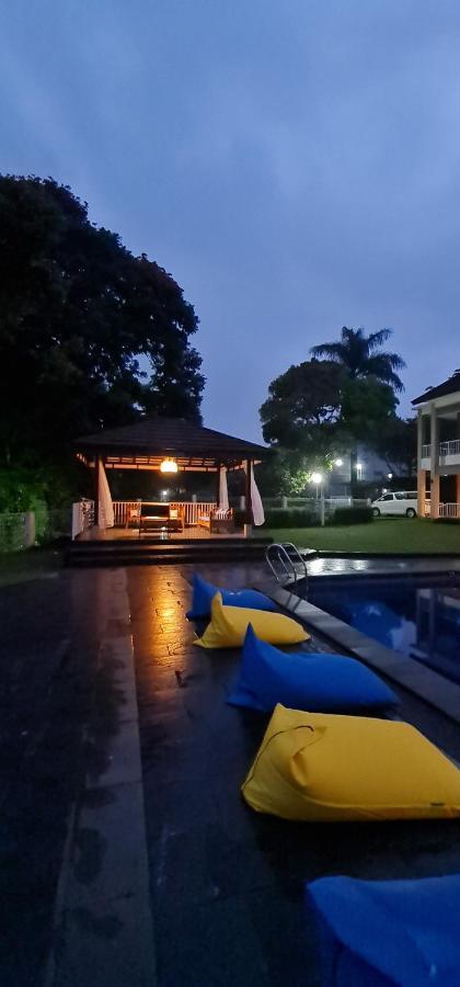 Villa Aurora Cisarua Exterior foto