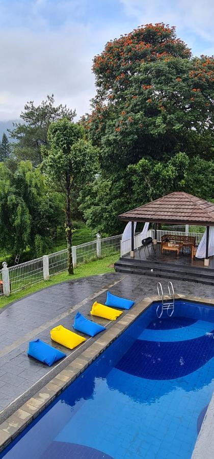 Villa Aurora Cisarua Exterior foto