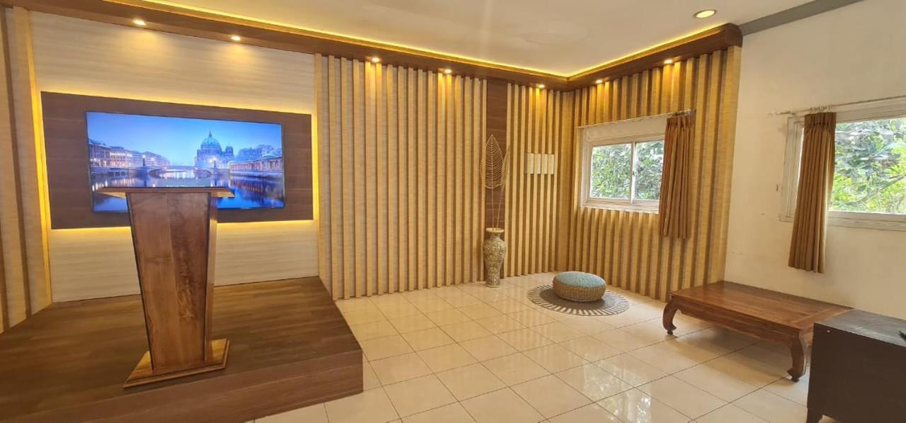 Villa Aurora Cisarua Exterior foto